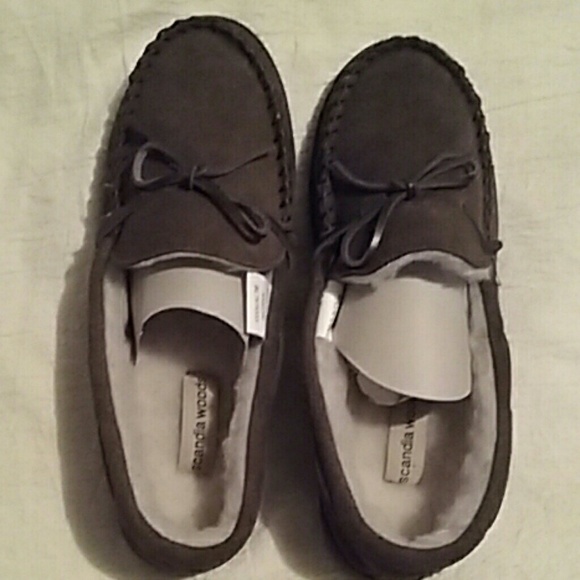 Mens moccasins - Picture 1 of 1